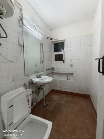 Bathroom in 3 BHK Apartment at DDA Rosewood Apartments, Vasant Kunj – for Rent