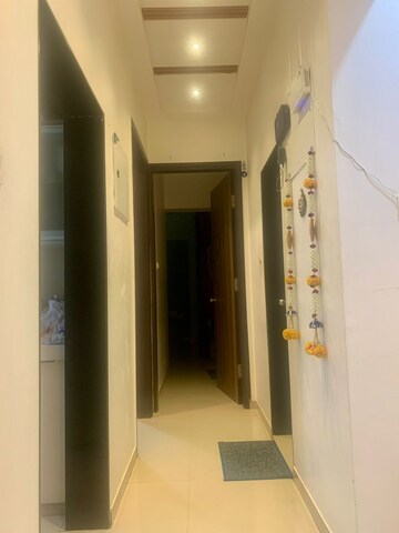  2 BHK Apartment at Lokhandwala Octacrest, Kandivali East – for Rent