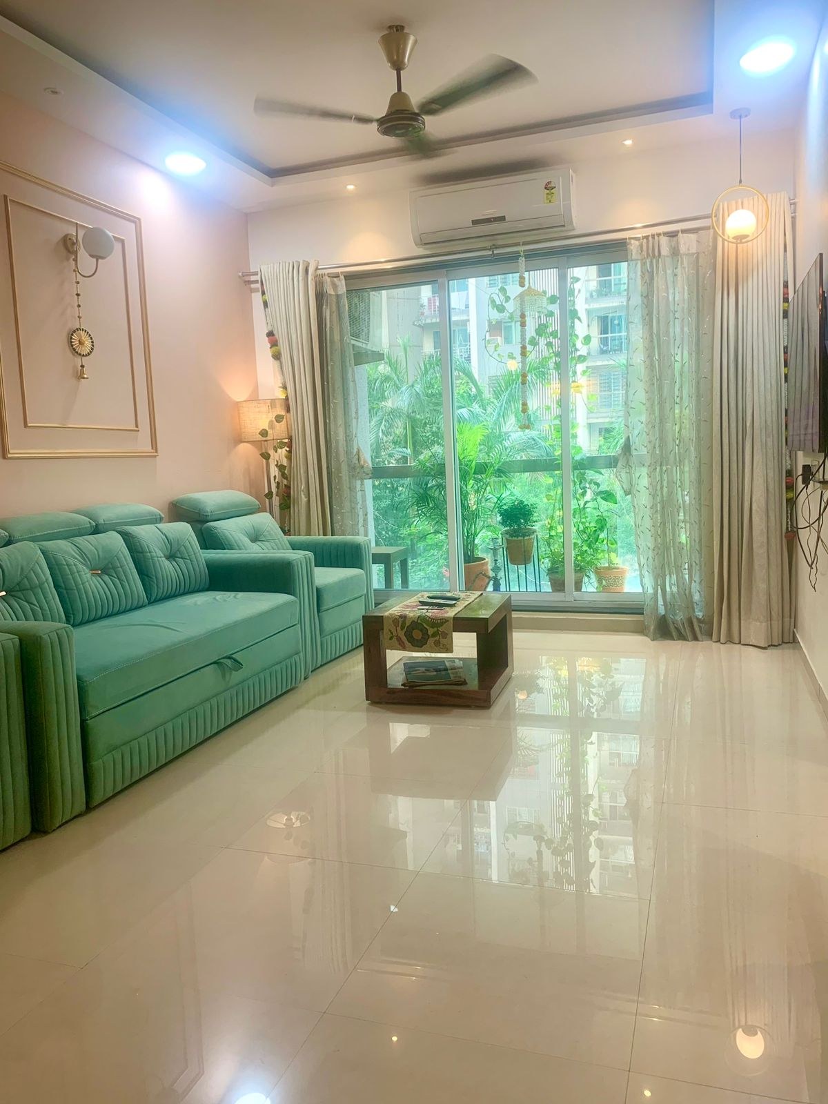 2 BHK Apartment For Rent in Lokhandwala Octacrest