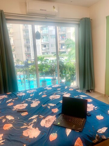 Bedroom in 2 BHK Apartment at Lokhandwala Octacrest, Kandivali East – for Rent