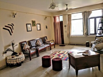Living Room in 3 BHK Apartment at Sector 23 Dwarka – for Rent