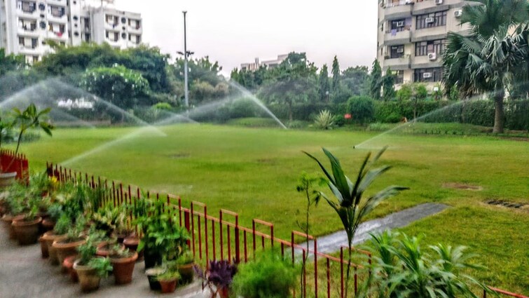 Garden, sector 23 dwarka 3 Bedroom 1600 Sq.Ft. Apartment In Sector 23 Dwarka Delhi 9118437