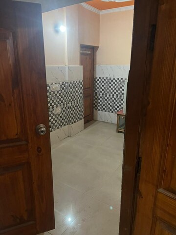 Room in 1 BHK Apartment at Sector Swarn Nagri – for Sale