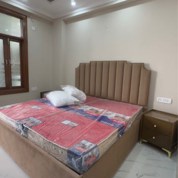 Bedroom in 2 BHK Builder Floor at Chattarpur – for Rent