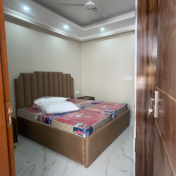 Bedroom in 2 BHK Builder Floor at Chattarpur – for Rent