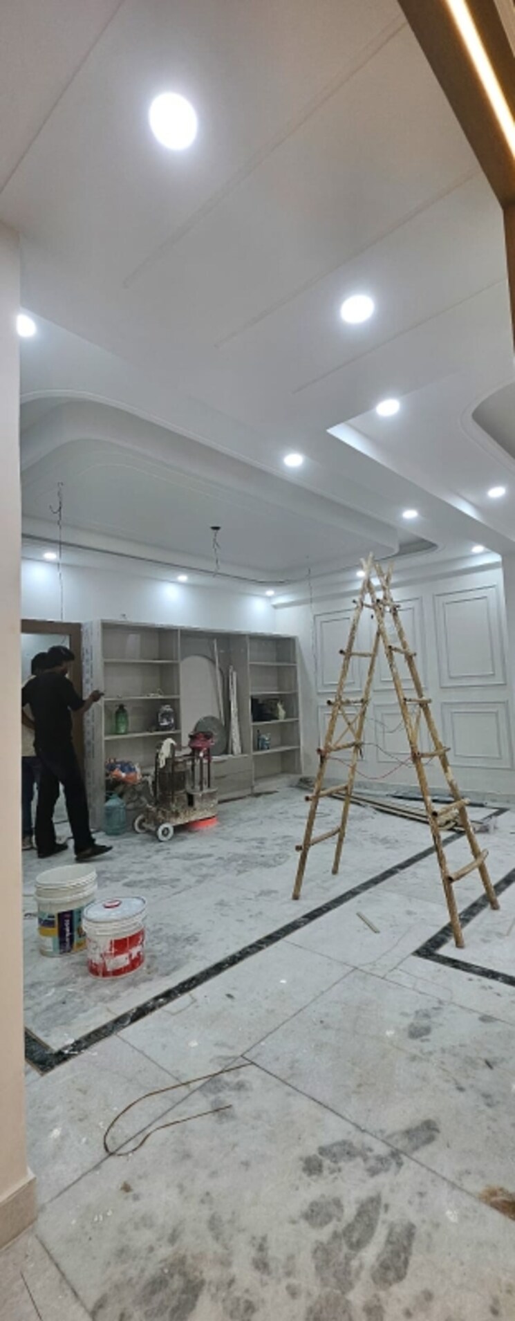  Parking, kanha-apartments-indirapuram 3 Bedroom 1800 Sq.Ft. Builder Floor In Shakti Khand 2 Ghaziabad 9118488