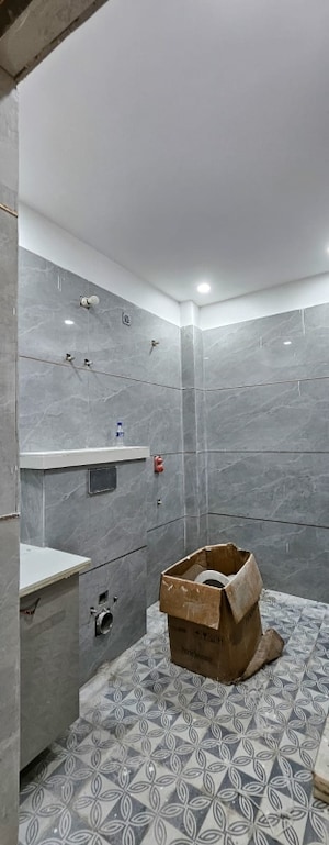 Furnished Amenities in 3 BHK Builder Floor at Kanha Apartments Indirapuram, Shakti Khand 2 – for Sale