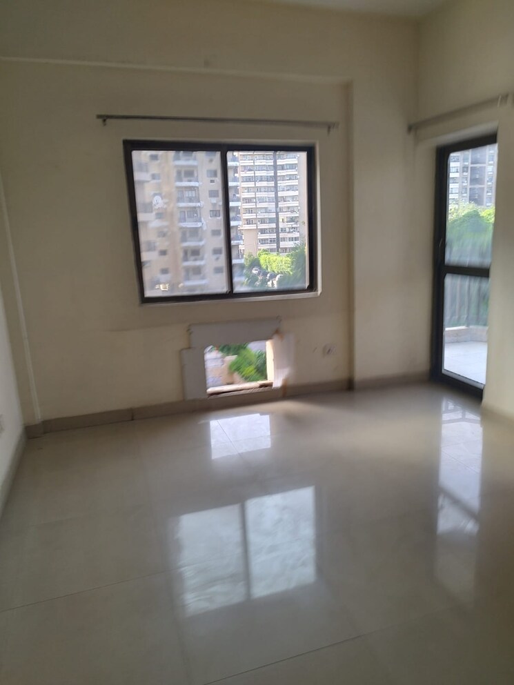 Room, ardee-city-palm-grove-heights 3 Bedroom 2035 Sq.Ft. Apartment In Sector 52 Gurgaon 9118499