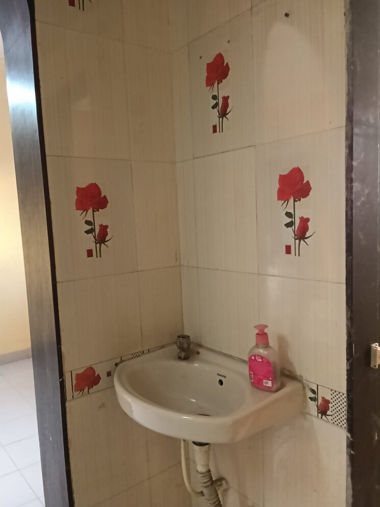 Bathroom, tapasya-apartment-nalasopara-west 1 Bedroom 650 Sq.Ft. Apartment In Nalasopara West Palghar 9118596