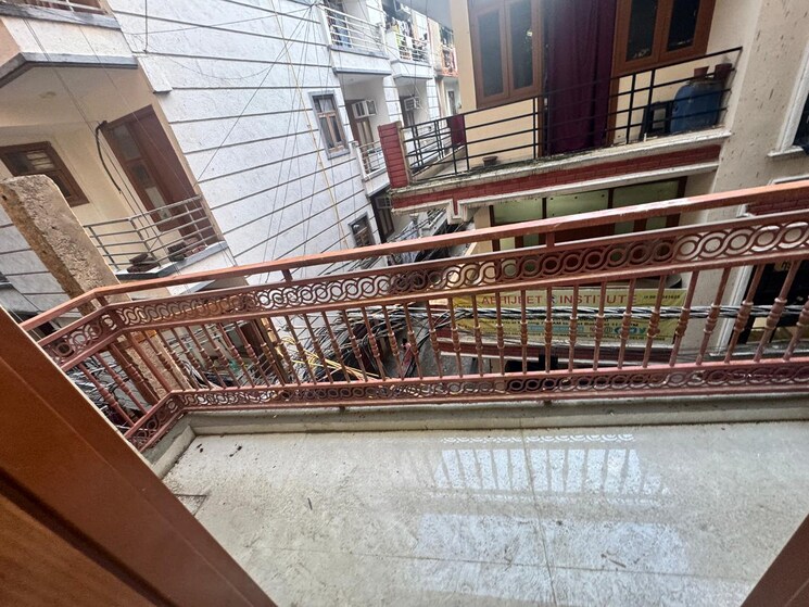 Balcony, saket 2 Bedroom 850 Sq.Ft. Builder Floor In Saket Delhi 9118581