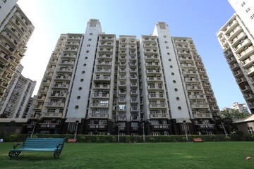 3 BHK Apartment For Rent in Suncity Essel Tower, Sector 28