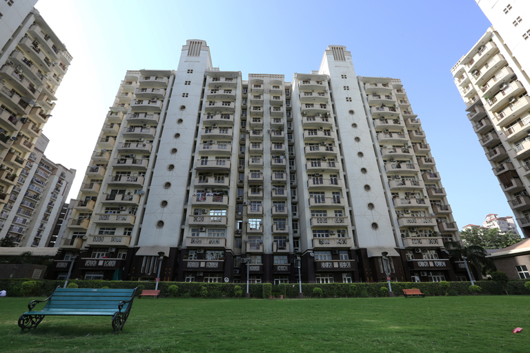 3 BHK + Pooja Room Apartment For Rent in Suncity Essel Tower