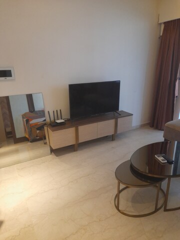 Room in 1 BHK Apartment at Omkar Vive, Kurla – for Rent