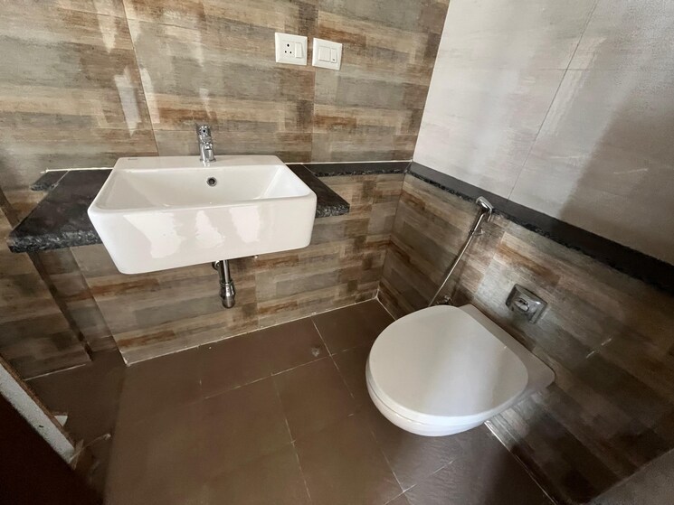 Attached Bathroom, bavdhan 2 Bedroom 950 Sq.Ft. Apartment In Bavdhan Pune 9118677