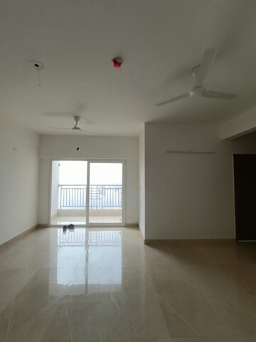Room in 3 BHK Apartment at Ace Divino, Sector 1 Greater Noida – for Sale