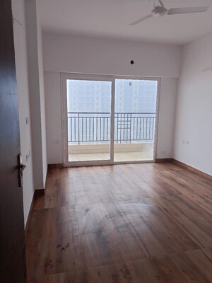 Room in 3 BHK Apartment at Ace Divino, Sector 1 Greater Noida – for Sale