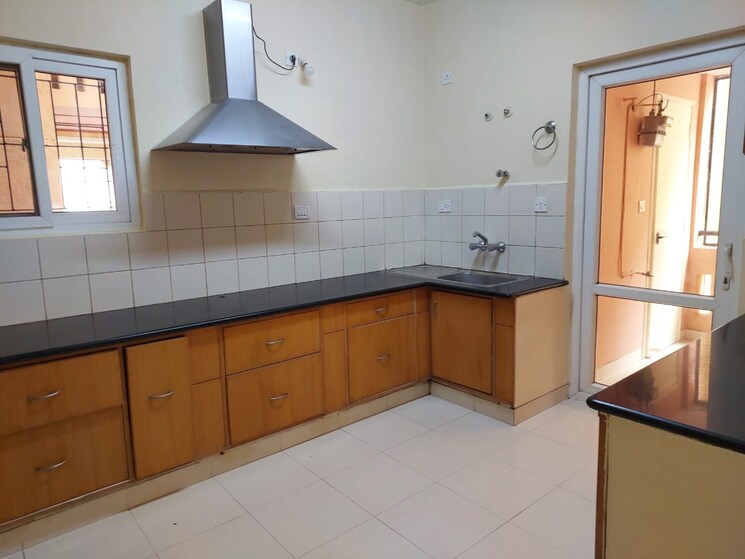 Kitchen, hm-world-city 3 Bedroom 2029 Sq.Ft. Apartment In Jp Nagar Bangalore 9118644
