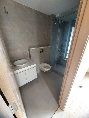 Bathroom in 3 BHK Apartment at S Raheja Panorama, Santacruz West – for Sale