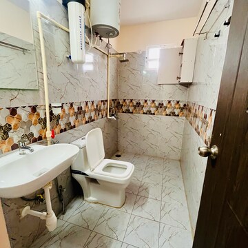 Bathroom in 3 BHK Apartment at Indiranagar – for Rent
