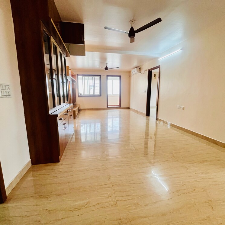 Room, indiranagar 3 Bedroom 2400 Sq.Ft. Apartment In Indiranagar Bangalore 9118737