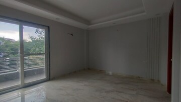 Room in 4 BHK Builder Floor at Sector 5 – for Sale