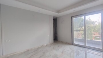 Room in 4 BHK Builder Floor at Sector 5 – for Sale