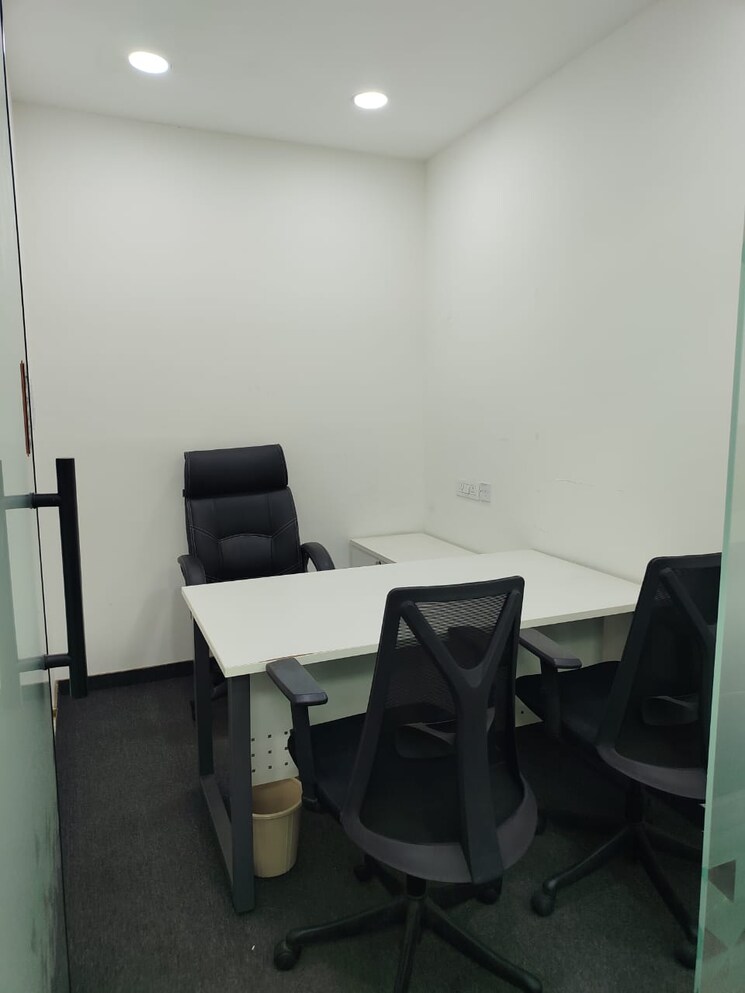 Team Area, sector 63 Commercial Office Space 800 Sq.Ft. In Sector 63 Noida 9118795