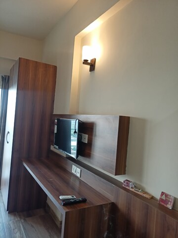 Furnished Amenities in 1 BHK Apartment at Paramount Golf Forest Studio Apartments Phase 2 -, Zeta I Greater Noida – for Sale