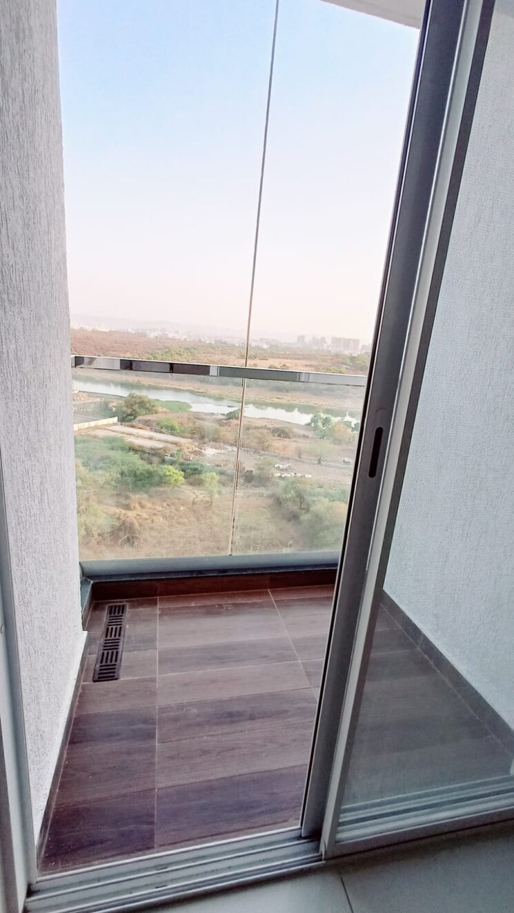 Balcony, yashwin-orrizonte 2 Bedroom 1050 Sq.Ft. Apartment In Kharadi Pune 9118800