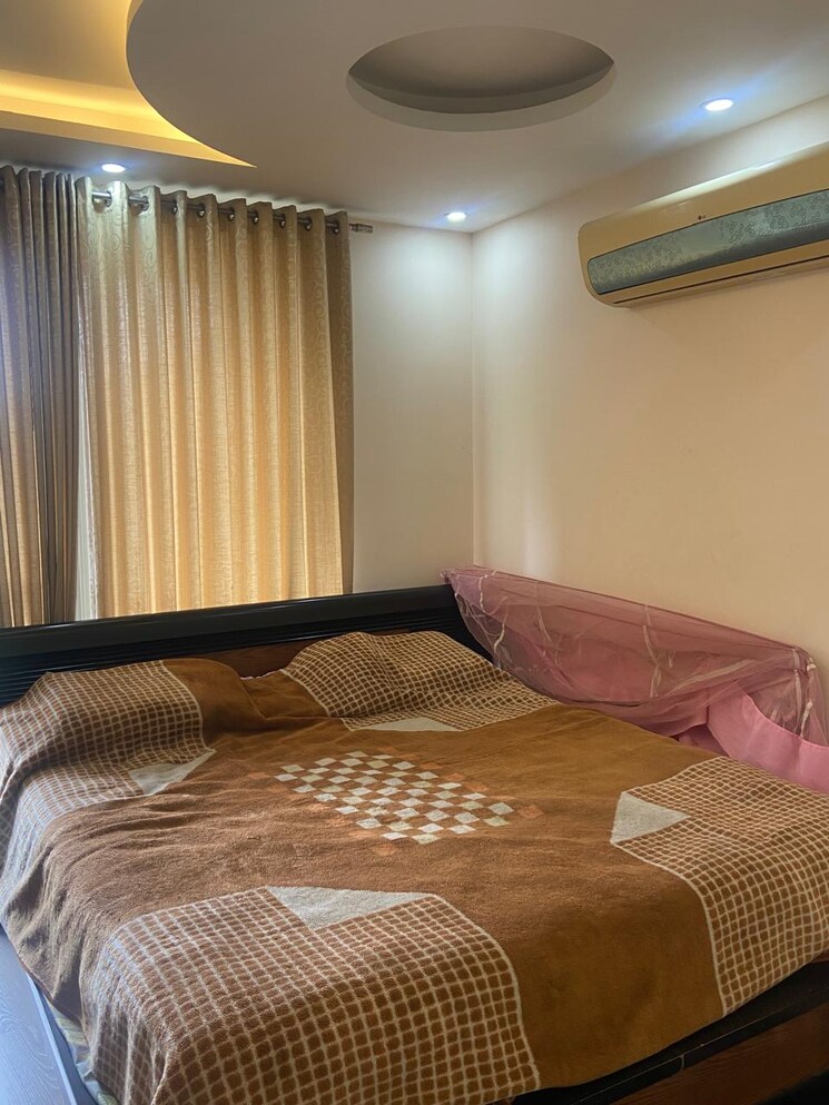 Bedroom, hiranandani-lake-verandahs 3 Bedroom 2200 Sq.Ft. Apartment In Bilekahalli Bangalore 9118803