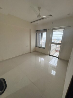 Room in 3 BHK Apartment at Hiral Greens, Mira Road – for Sale