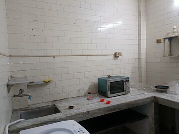 Attached Bathroom in 1 BHK Apartment at Sher E Punjab, Andheri East – for Rent