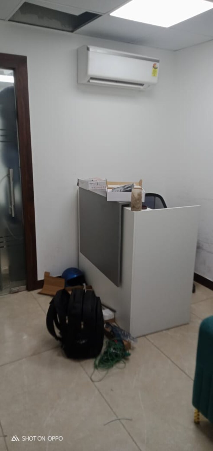 Team Area, sector 63 Commercial Office Space 1850 Sq.Ft. In Sector 63 Noida 9118829