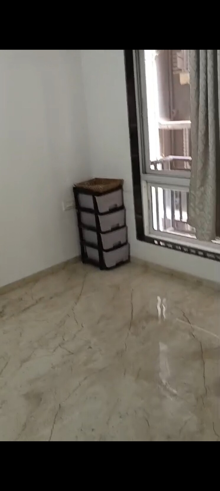 Room, ghatkopar east 1 Bedroom 430 Sq.Ft. Apartment In Ghatkopar East Mumbai 9118827