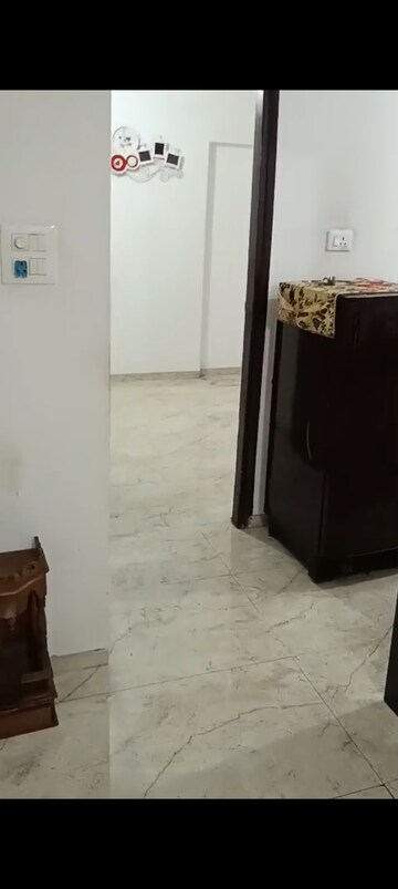 Room in 1 BHK Apartment at Ghatkopar East – for Rent