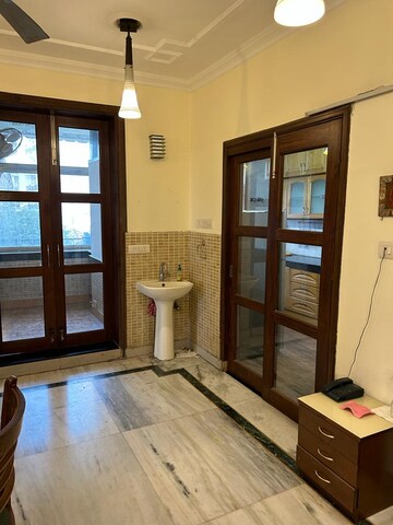 Room in 2.5 BHK Apartment at Bhawani Apartments, Suncity – for Rent