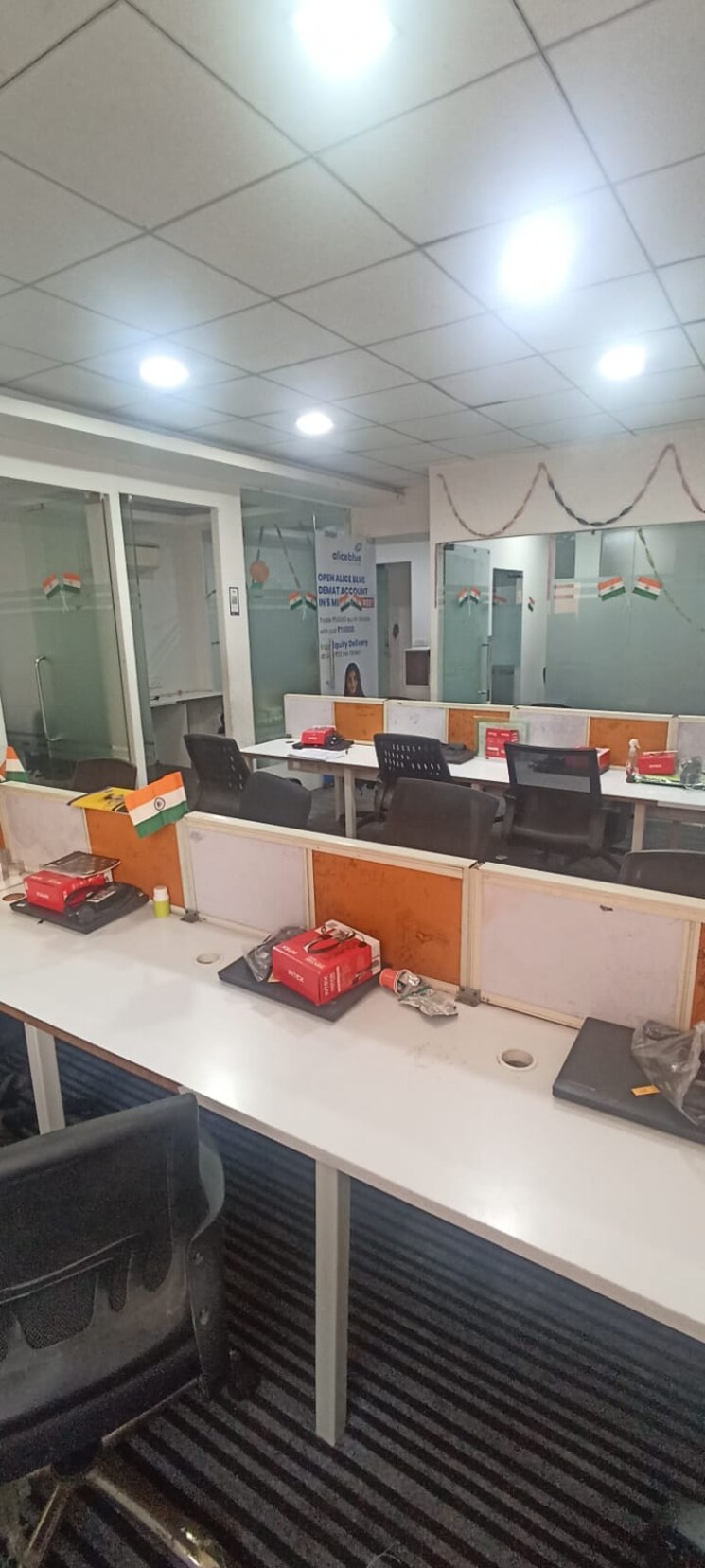 Team Area, sector 63 Commercial Office Space 1200 Sq.Ft. In Sector 63 Noida 9118844