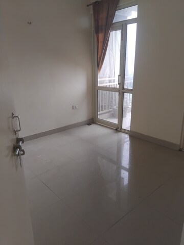 Furnished Amenities in 3 BHK Apartment at Conscient Habitat 78, Sector 78 – for Rent