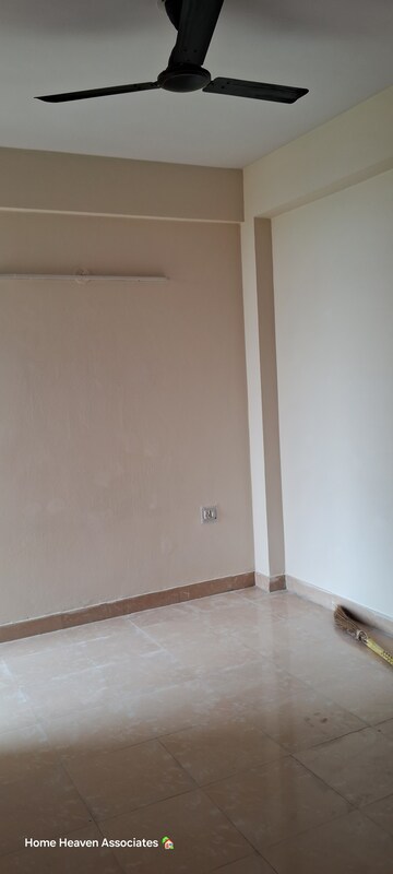 Room in 2 BHK Apartment at Conscient Habitat, Sector 99a – for Rent