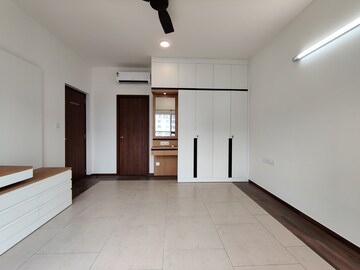 Room in 4 BHK Apartment at Sobha Windsor, Whitefield – for Rent
