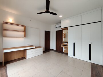 Room in 4 BHK Apartment at Sobha Windsor, Whitefield – for Rent