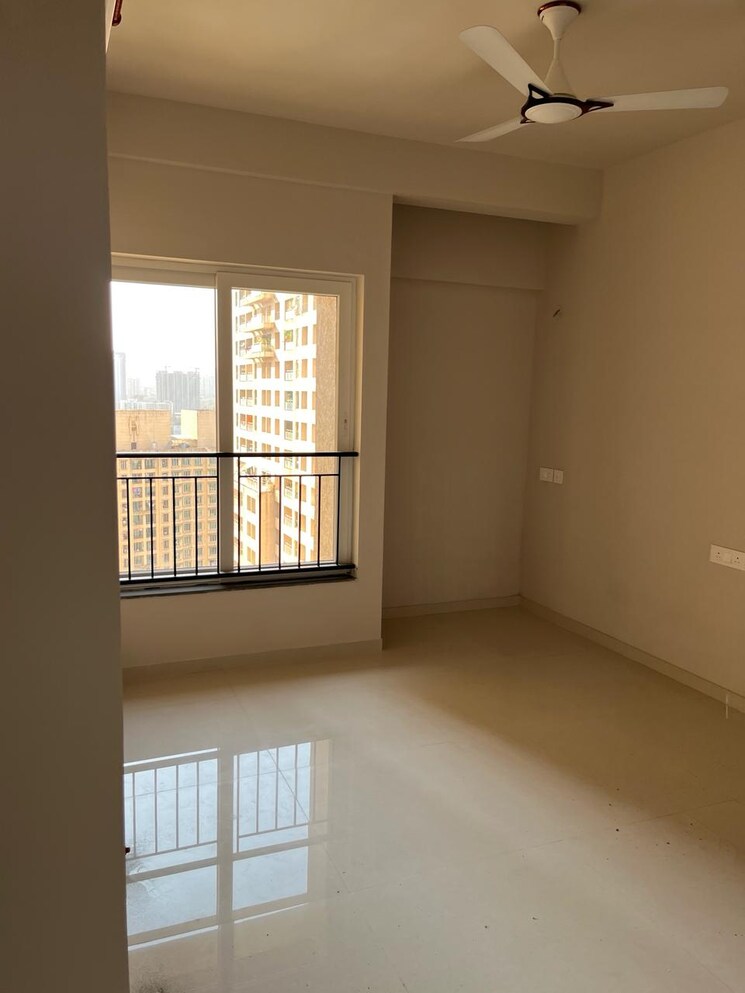 Room, rustomjee-azziano-wing-d 2 Bedroom 850 Sq.Ft. Apartment In Thane West Thane 9118930