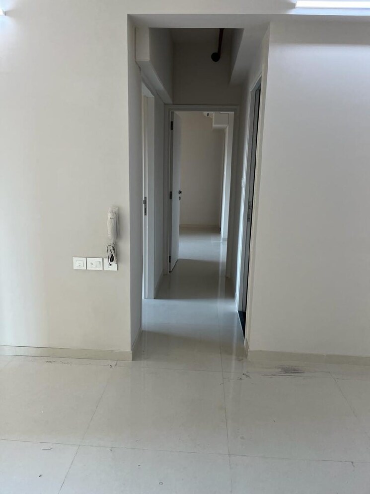 Other, rustomjee-azziano-wing-d 2 Bedroom 850 Sq.Ft. Apartment In Thane West Thane 9118930