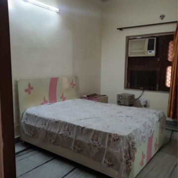 Bedroom in 2.5 BHK Villa at Sector 22b – for Rent