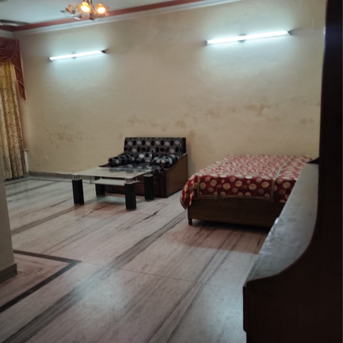 2.5 BHK Villa For Rent in Sector 22B