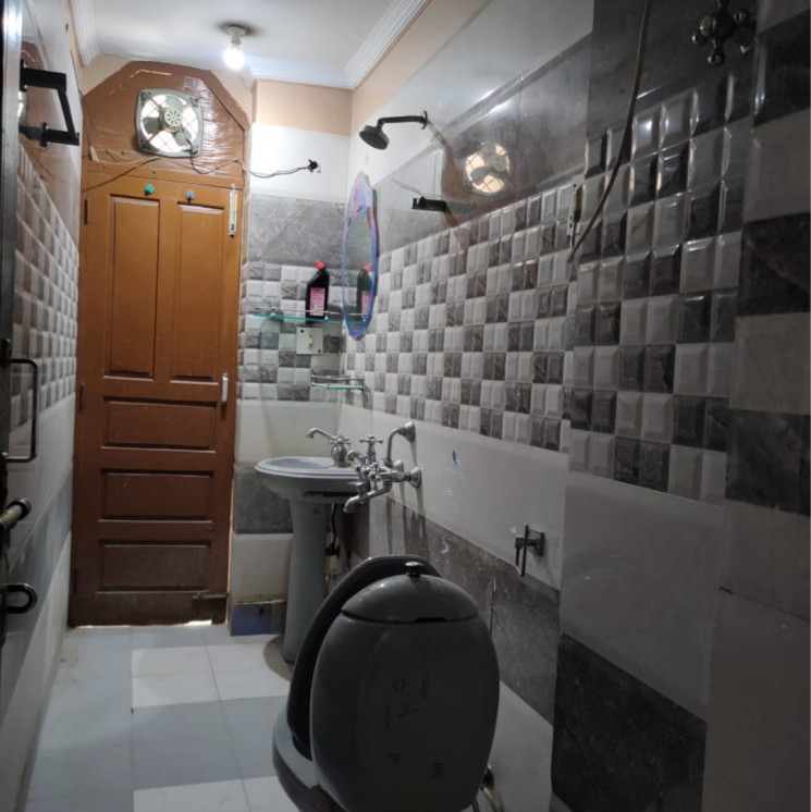 Team Area, sector 22b 2.5 Bedroom 1200 Sq.Ft. Villa In Sector 22b Gurgaon 9118949