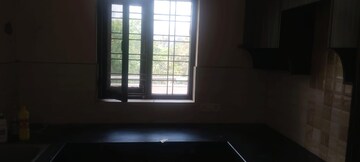 Room in 3 BHK Independent House at Sector 100 – for Rent