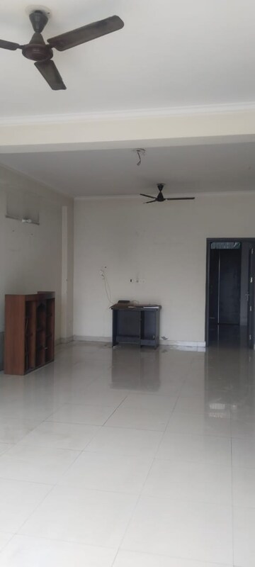 Room in 3 BHK Independent House at Sector 100 – for Rent