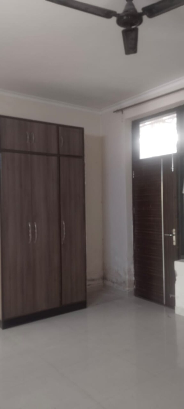 undefined, sector 100 3 Bedroom 200 Sq.Mt. Independent House In Sector 100 Noida 9118950