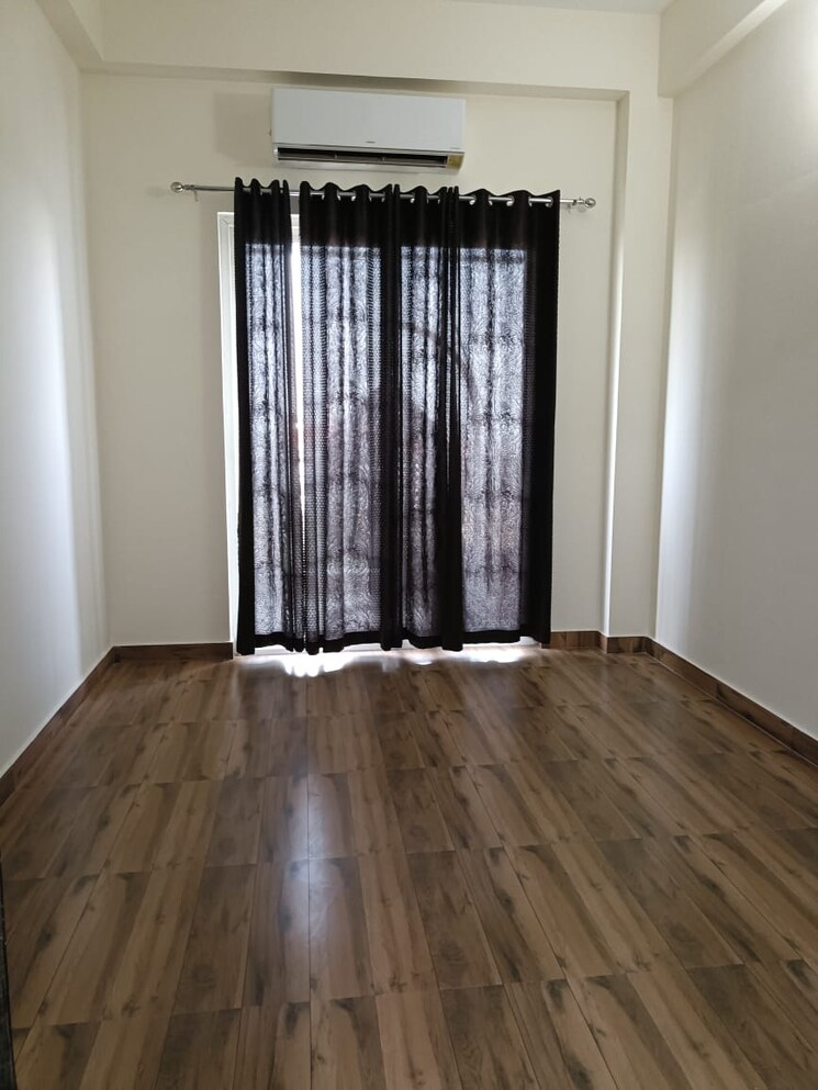 Room, baani-city-center 2 Bedroom 1200 Sq.Ft. Apartment In Sector 63 Gurgaon 9118970